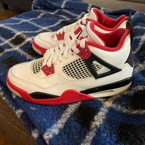 Air Jordan Retro 4 💫